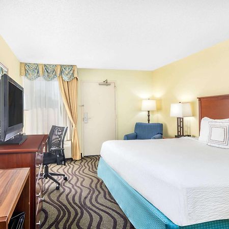 Baymont By Wyndham Savannah Midtown Esterno foto